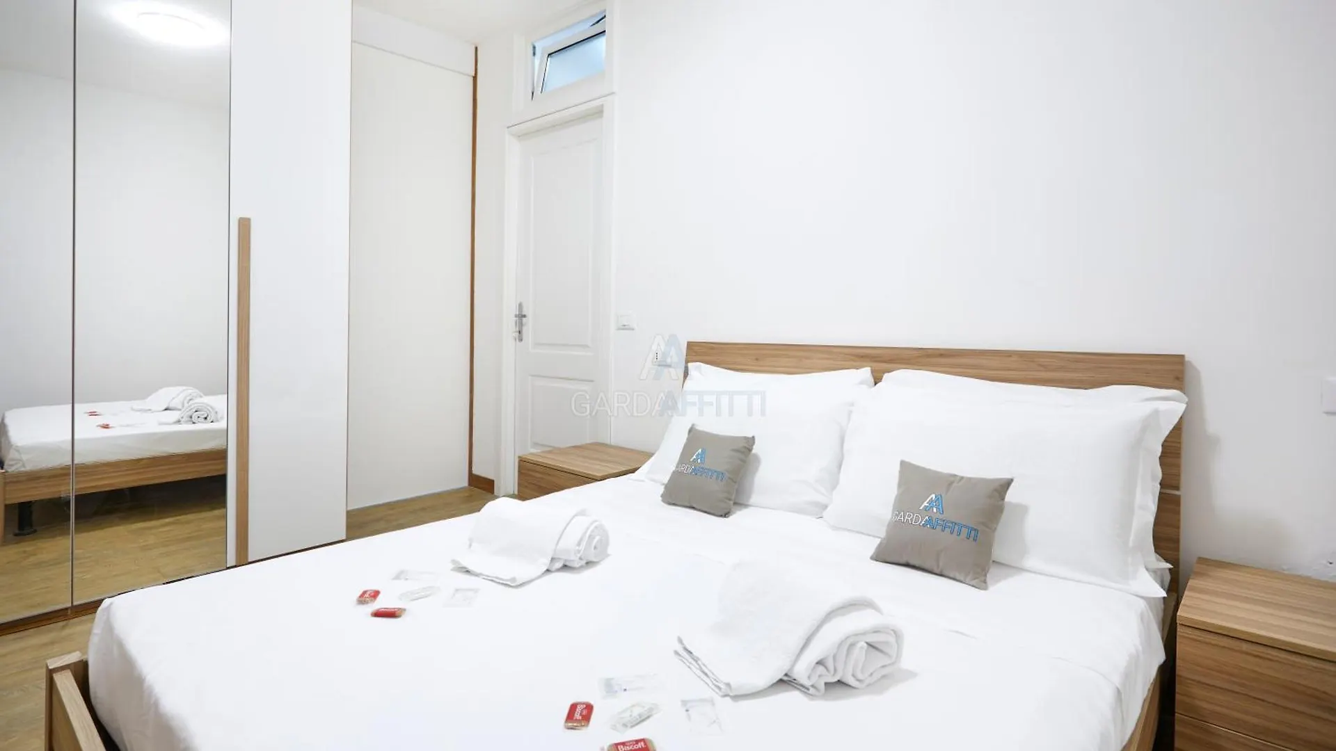 Sunshine Apartment - 200M Dal Lago Con Piscina Desenzano del Garda